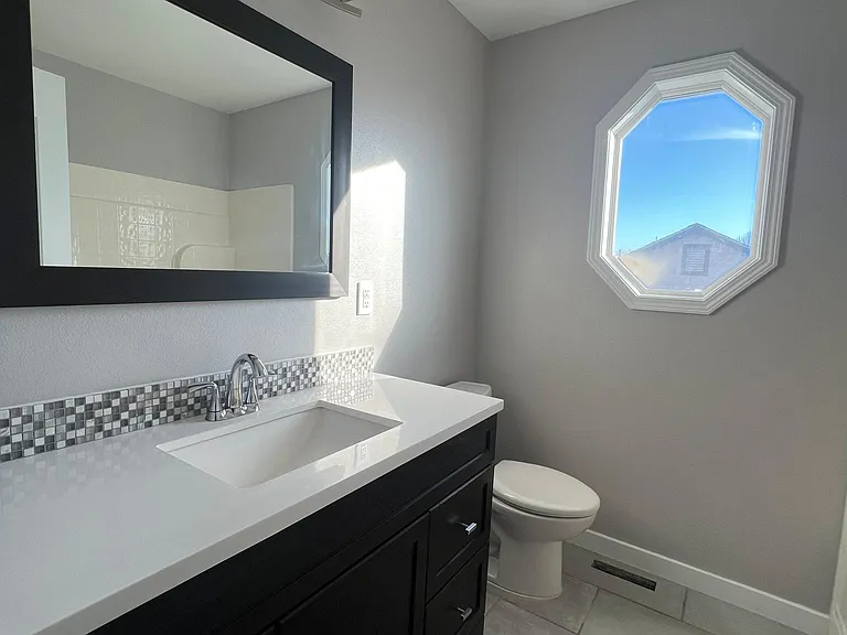 Upstairs guest bathroom