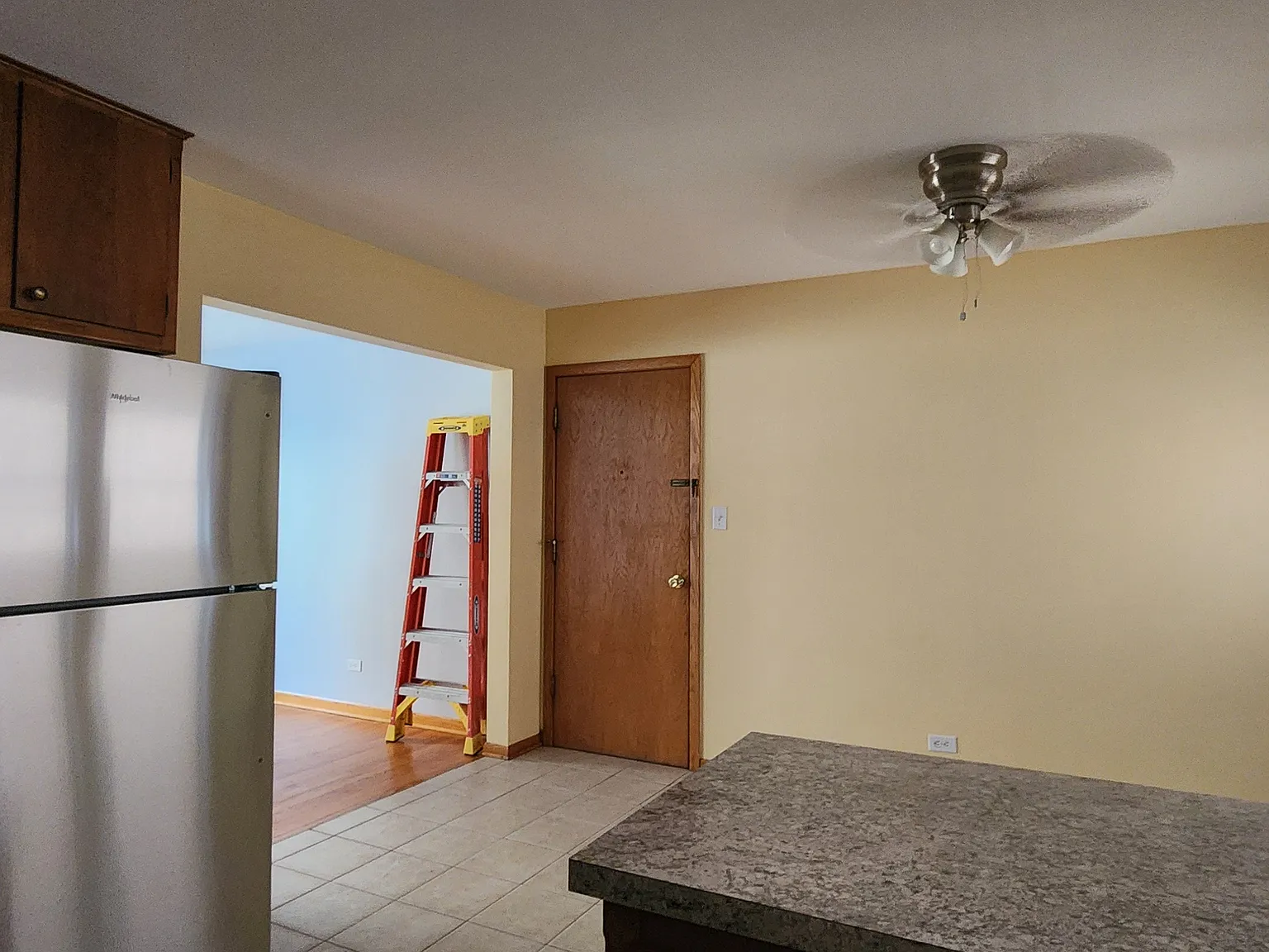 2 bed, 1200 sqft, $1,800 — Photo 2