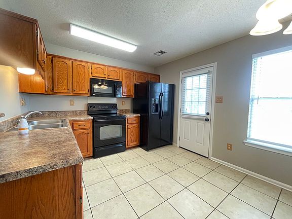 2nd image of 5570 Kaitlyn Dr