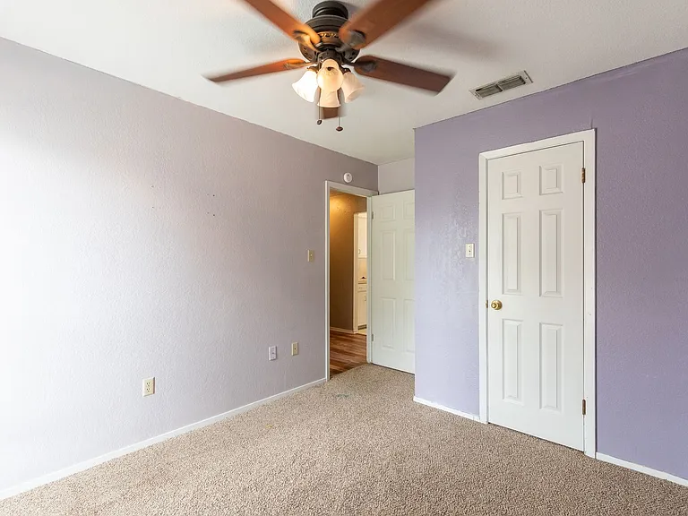3902 Karen Dr — Photo 17