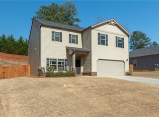 1962 Roxey Ln, Winder, GA 30680