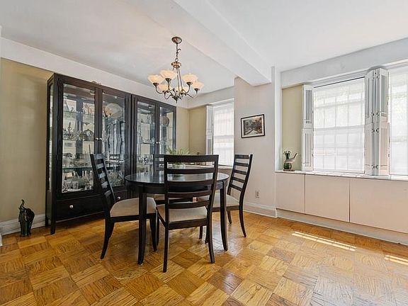 4th image of 333 E 55th St APT 1