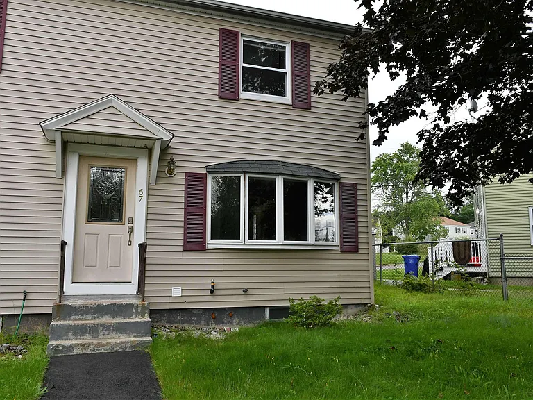 67 Harold St — Photo 1