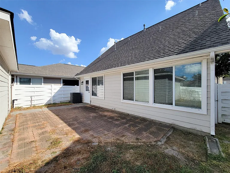 10030 Farrell Dr — Photo 25