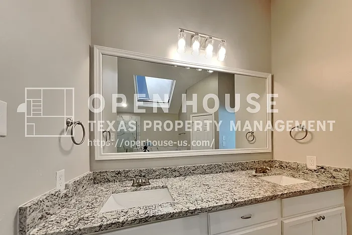 16315 Chimneystone Dr — Photo 10