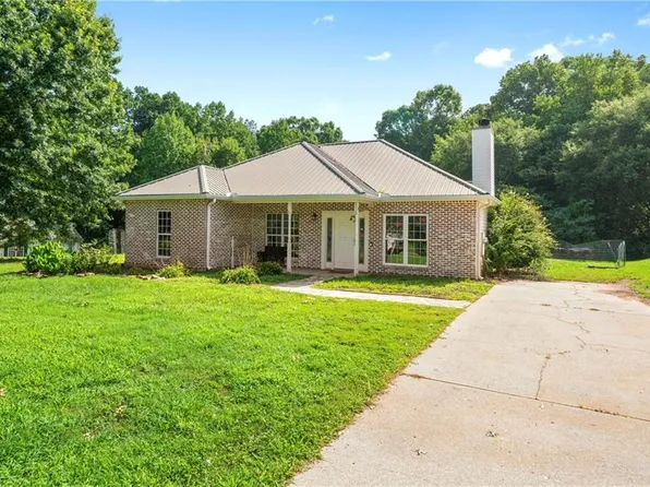 5118 Twin Oaks Ln, Murrayville, GA 30564