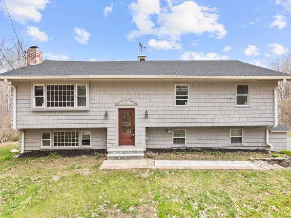 30 Old Green Road, Newtown, CT 06482