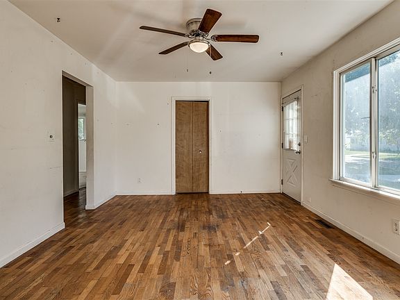 3rd image of 742 Hartner Dr