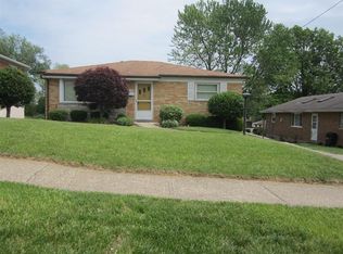 5778 Kroegermount Dr, Cincinnati, OH 45239