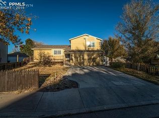 622 Autumn Pl, Fountain, CO 80817