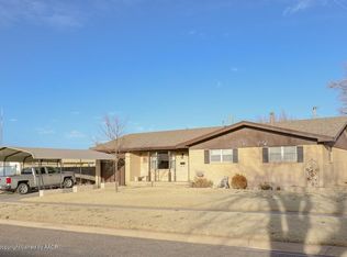 905 S Loyola St, Perryton, TX 79070