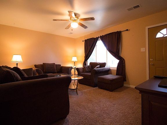4th image of 3788 Red River Dr