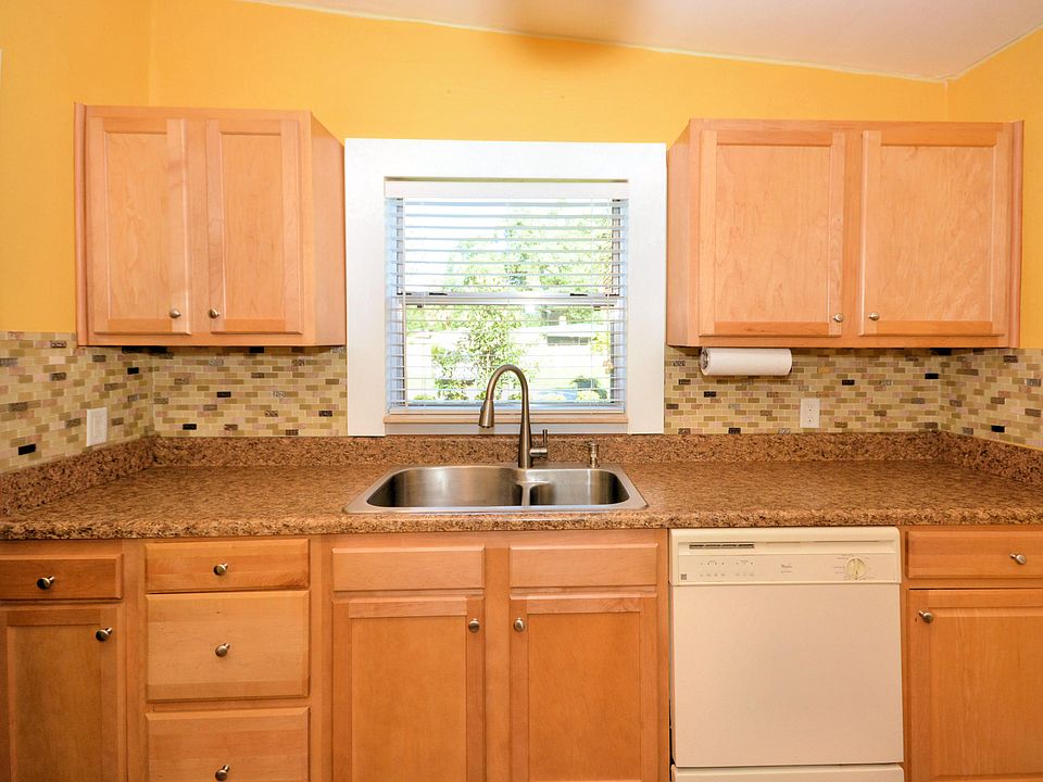 1st image of 5015 Kimbrell Dr E