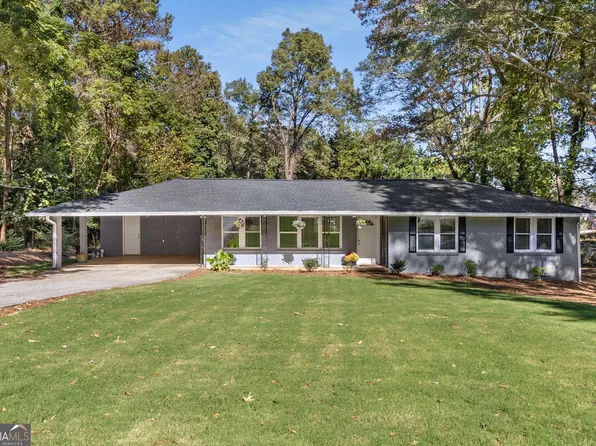 1352 Jennie Ln SW, Lilburn, GA 30047