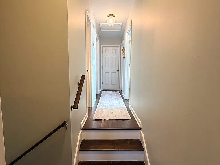 2005 Country Manor Dr — Photo 31