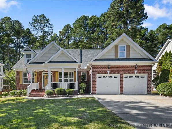 383 Falling Water Rd, Spring Lake, NC 28390