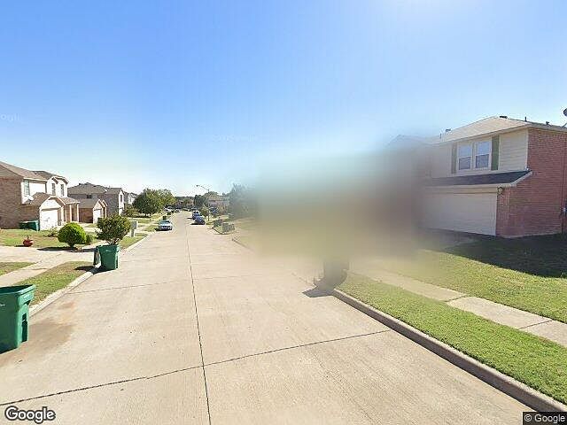 Exterior Neighborhood (street photo)