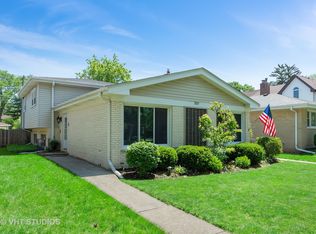 209 N Western Ave, Park Ridge, IL 60068