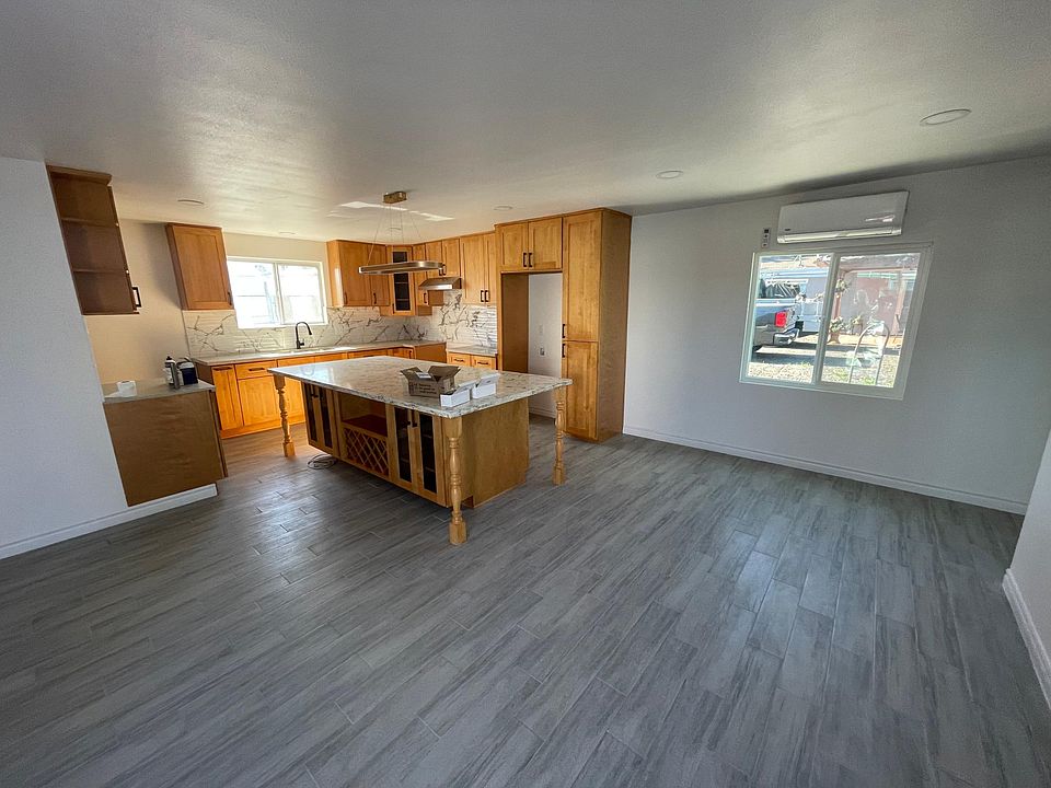 1st image of 8439 Mulberry Ave #B