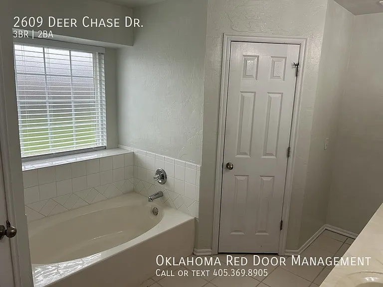 2609 Deer Chase Dr — Photo 7