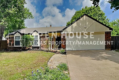 3512 Riverview Dr Photo 1