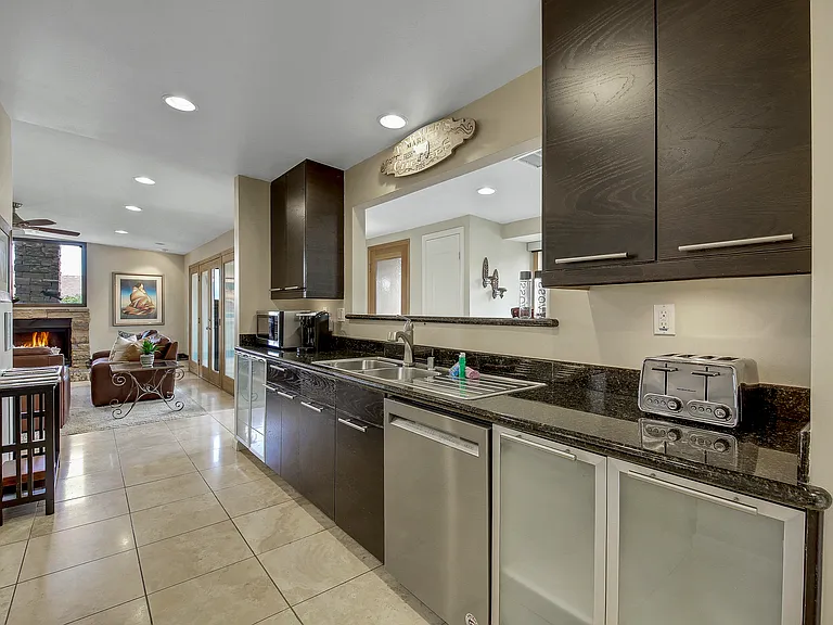 52883 Eisenhower Dr — Photo 12