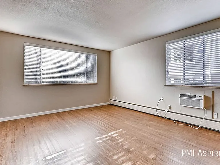 59 N Ogden St #4 — Photo 8