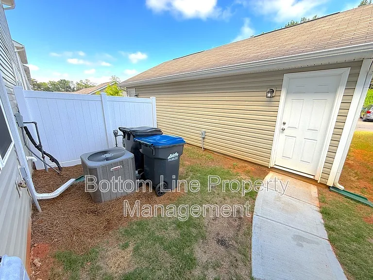 15708 Country House St — Photo 19