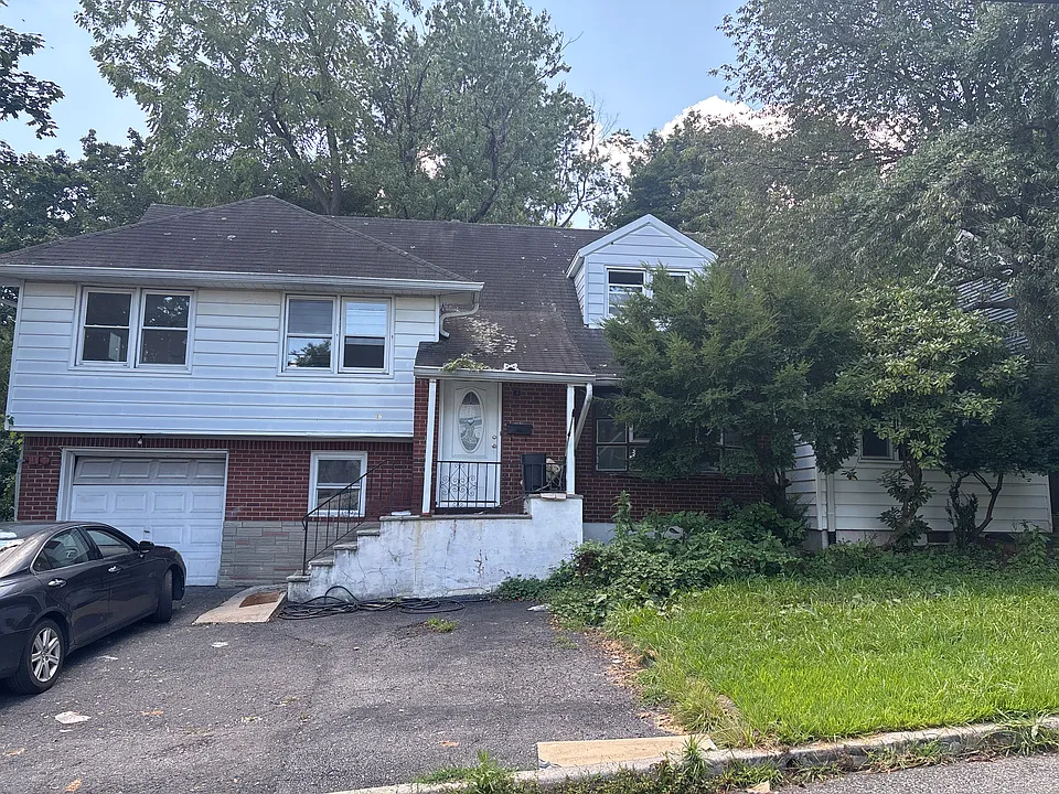 26 Parker Ln