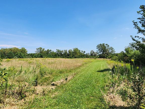 4th image of NULLV S Volbrecht Rd