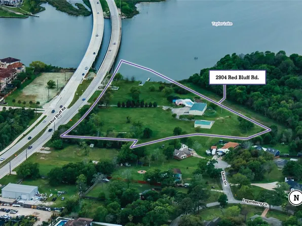 2904 Red Bluff Rd, Seabrook, TX 77586