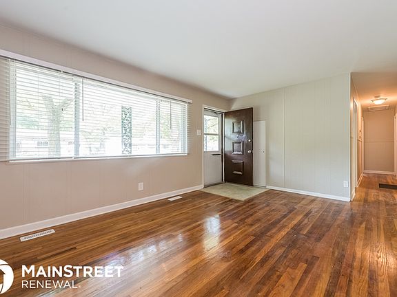 2nd image of 1135 Penhurst Dr