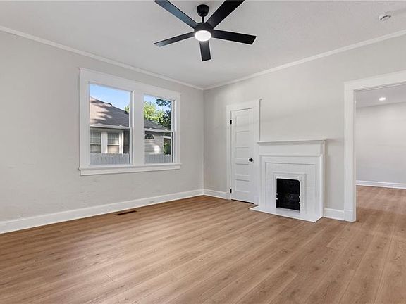 5th image of 367 Wingfoot St