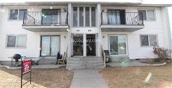 1st image of 676 Foster Dr