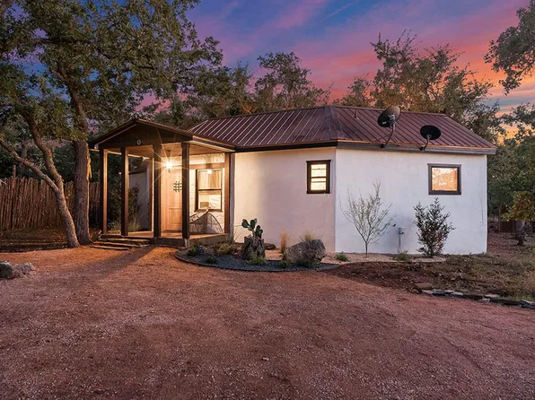 561 Rocky Creek Rd, Fredericksburg, TX 78624