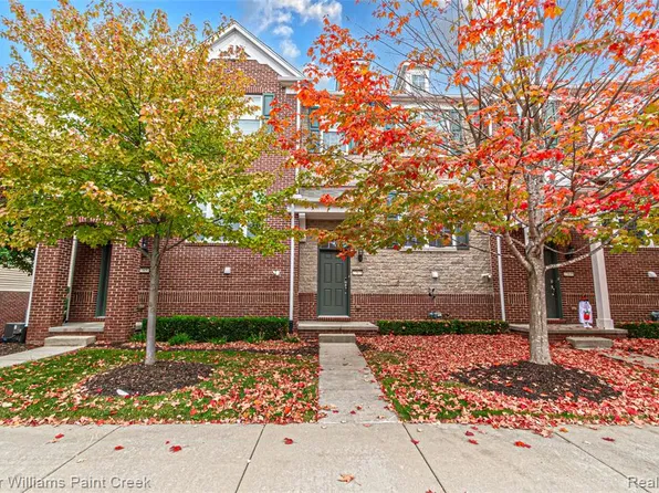 27848 Hopkins Dr, Novi, MI