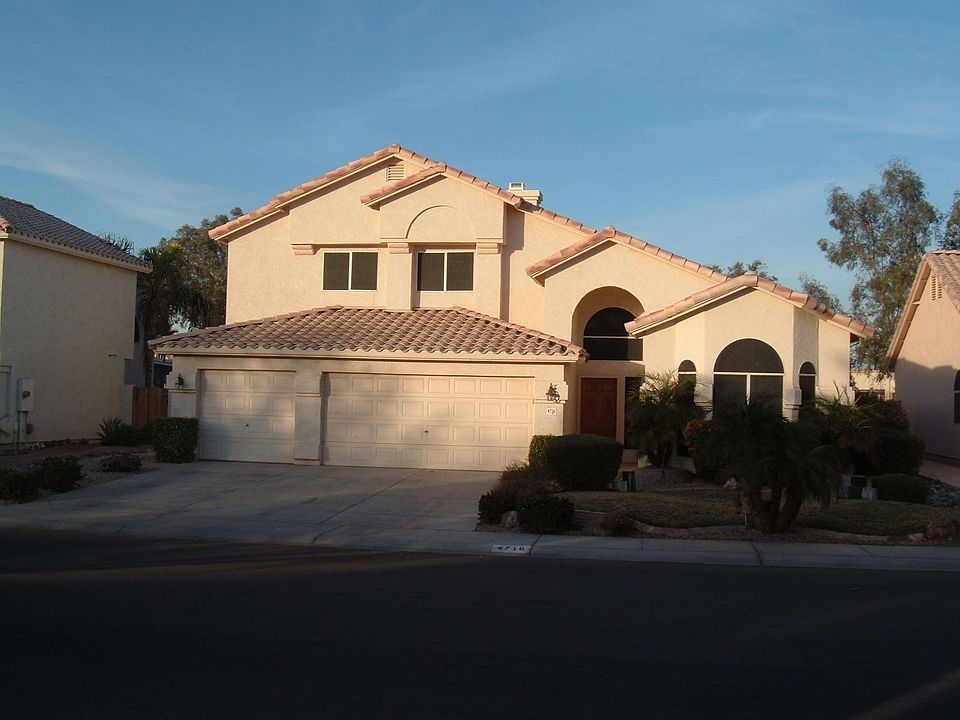 4716 E Desert Ln.