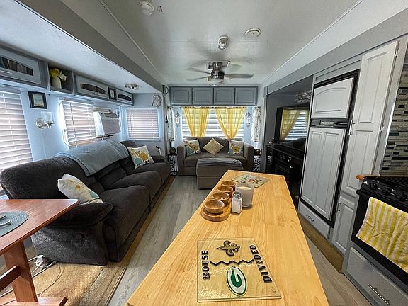 5th image of 14400 W Colonial Dr #123