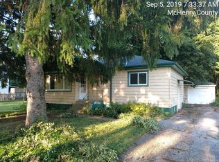 2306 N Spojnia Rd, McHenry, IL 60050
