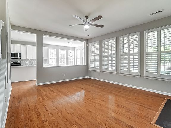 4th image of 10229 Kelso Ct