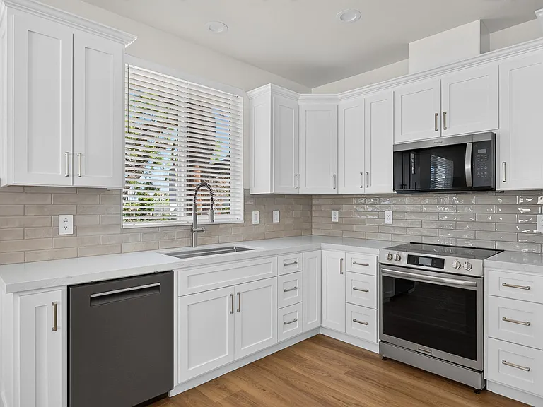 631 Hibiscus Dr #1 — Photo 11