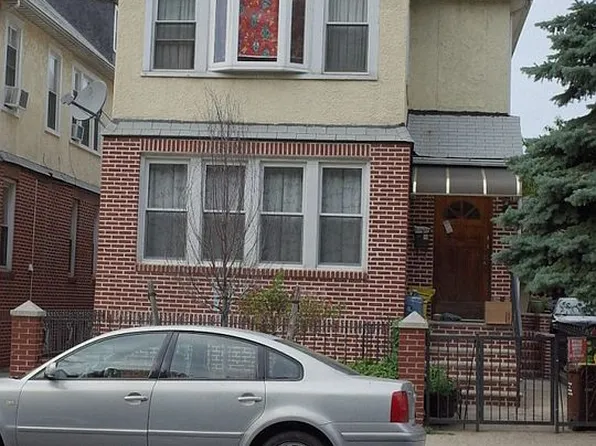 241 Bay Ridge Pkwy, Brooklyn, NY 11209
