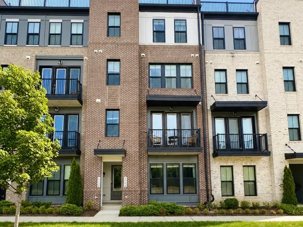 43256 Farringdon Sq, Ashburn, VA 20148