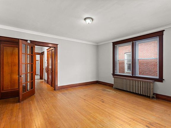 4th image of 4628 Quincy St