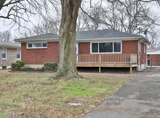 7702 Poinsettia Dr, Louisville, KY 40258