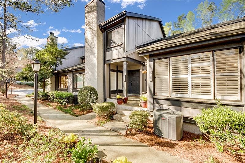 1st image of 3044 Balearic Dr SE