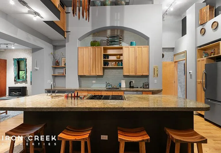 32 Broadway St #320 — Photo 3