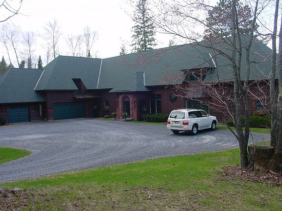 Driveway View : Driveway View