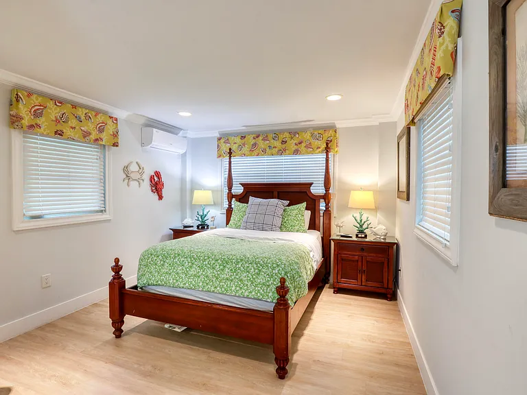 214 Aberdeen Ct — Photo 48