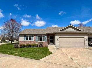 351 Country Club Ct, Eldridge, IA 52748